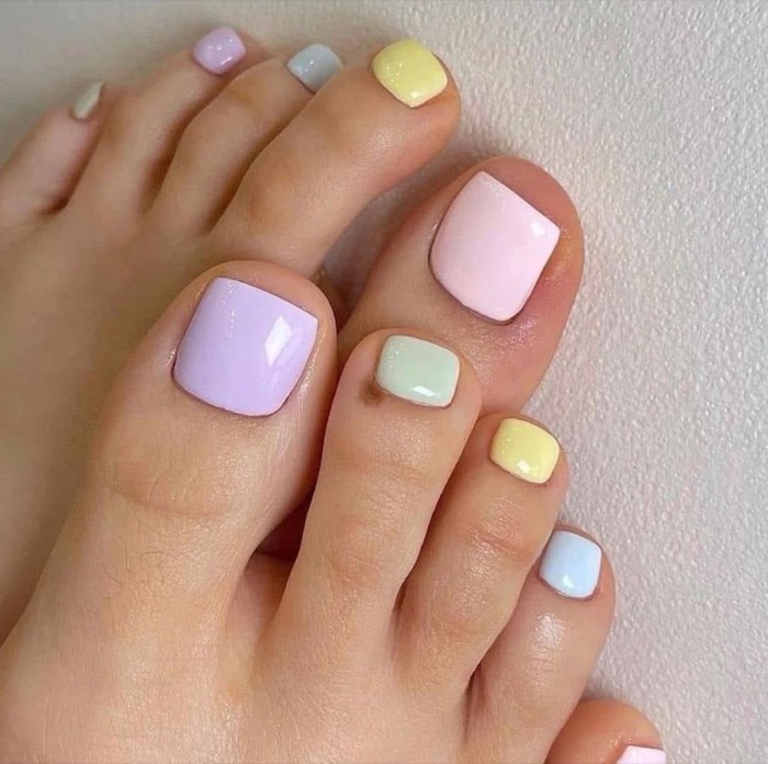Pastel Pedicure